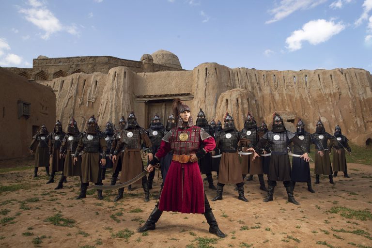 Большим гастрольным туром по городам России начинается новый, 34-й концертный сезон Государственного театра танца Калмыкии «Ойраты» под управлением художественного руководителя П.Т.Надбитова, Заслуженного деятеля искусств РСФСР, Героя Калмыкии